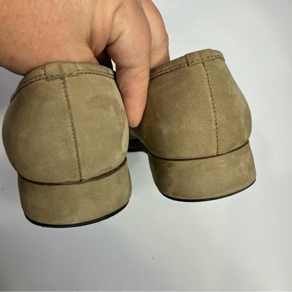 Eddie Bauer tan suede flats size 8 - Picture 6 of 8
